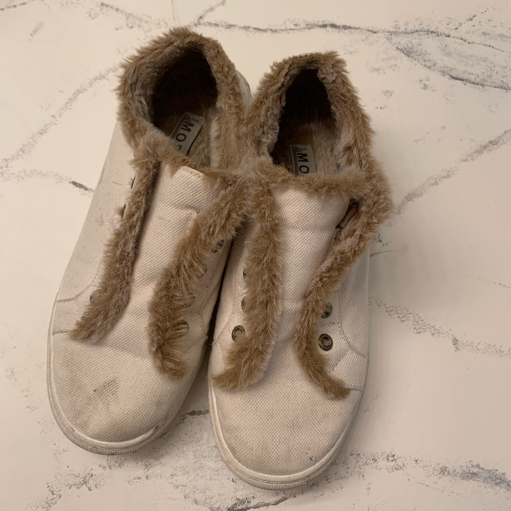 Womens Modernist fluffy sneaker/slipper